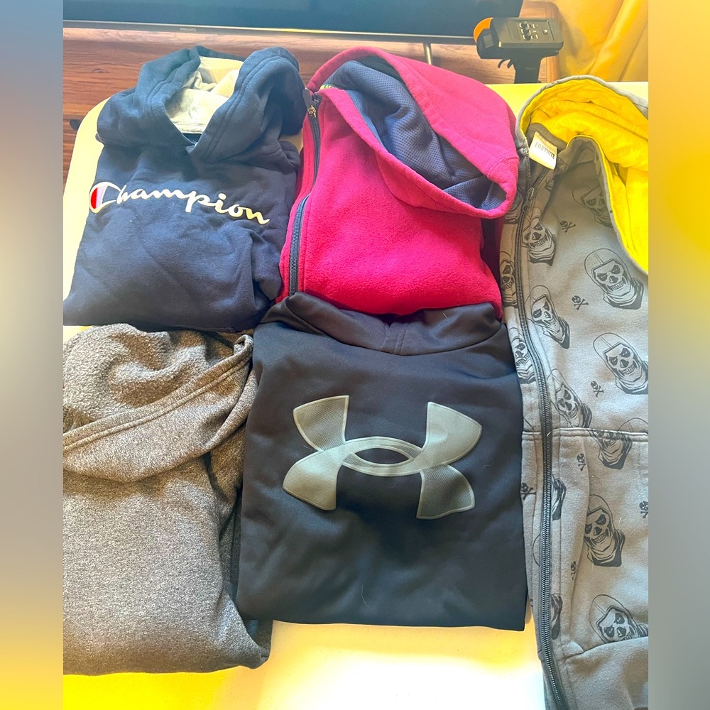 Boys Hoodie lot size 10/12